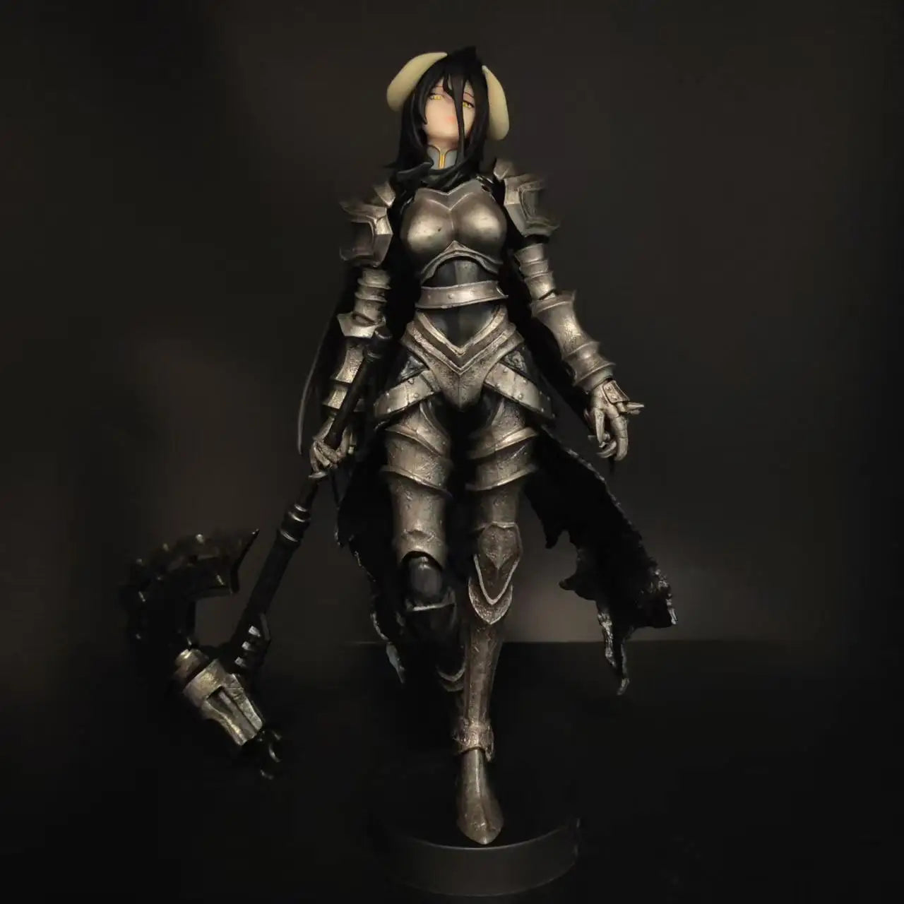 Overlord Armor Ver Figure 24cm Long Hair Demon Horns Battle Axe Statue Anime Model Heavy Metal Texture Armor Knight Figure