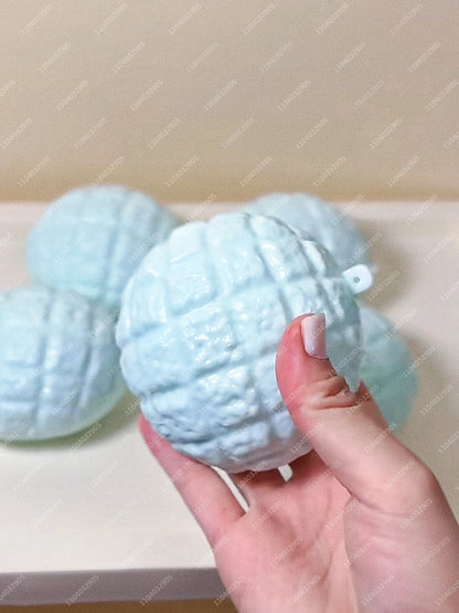 Crunchy Whipping Cream Stress Ball Squishy Toys Moldable Whipped Cream Squeeze Ball ASMR Anti Stress Fidget Toys for Adults