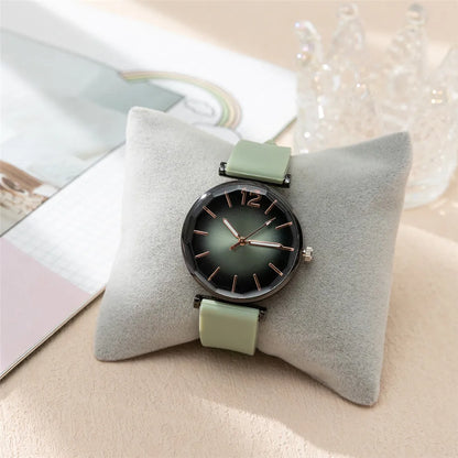 Fashion Ladies Sports Simple Black Dial Quartz Watch Casual 2023 Hot Sale Green Silicone Strap Women Clock Dress Wristwatches