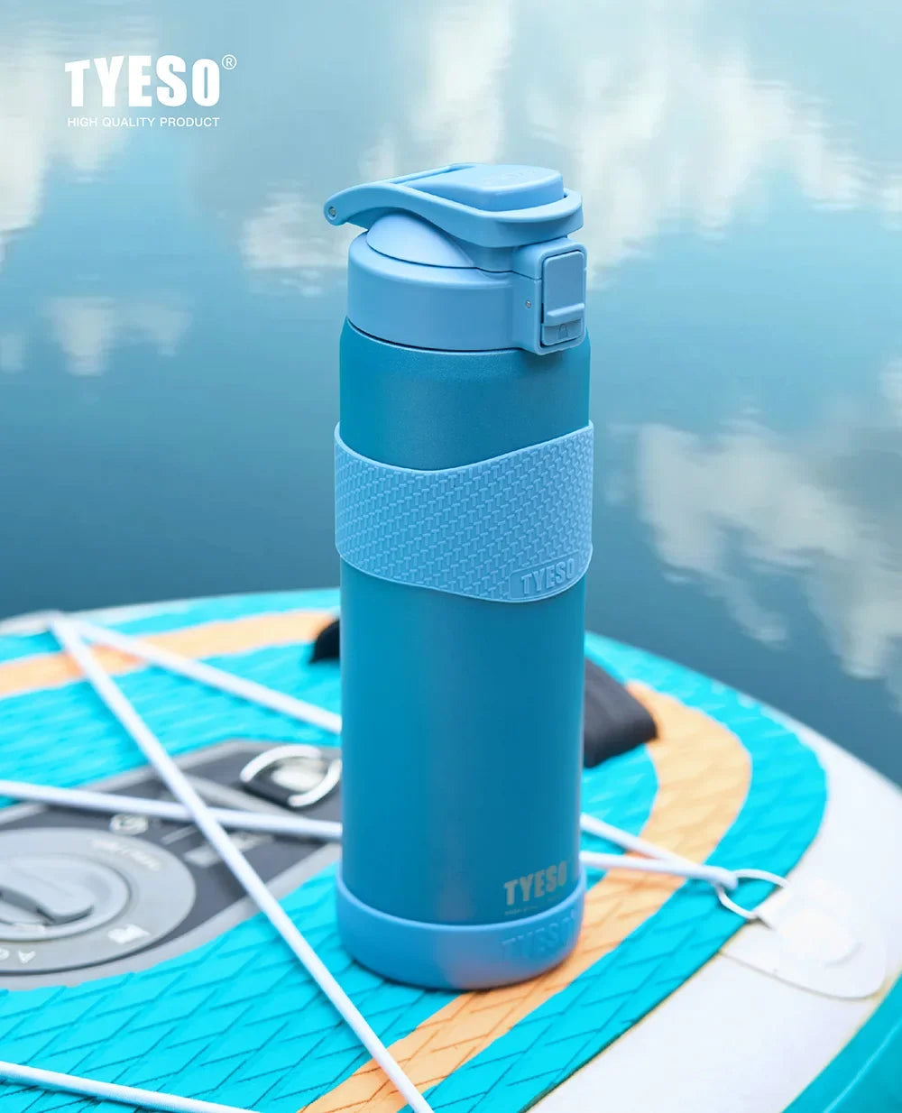 TYESO 750ML Double Wall Insulated Water Bottle Hot Water 304 Stainless Steel Flask for Fitness Outdoor Hiking Coffee Sticker