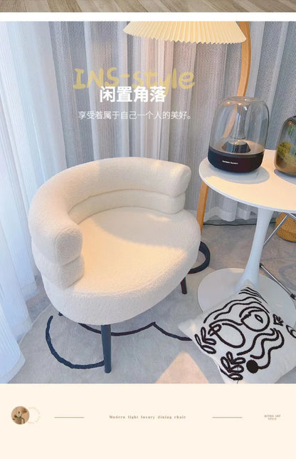 Lazy Sofa Makeup Chair with Lamb Fleece Living Room Light Luxury Balcony Leisure Chair for Comfortable Seating