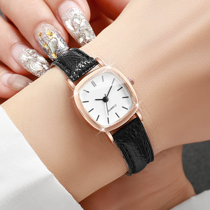 Fashion Minimalism Women Watches Small Square Dial Leather Strap Quartz Watch for Girls Clock（Without Box）