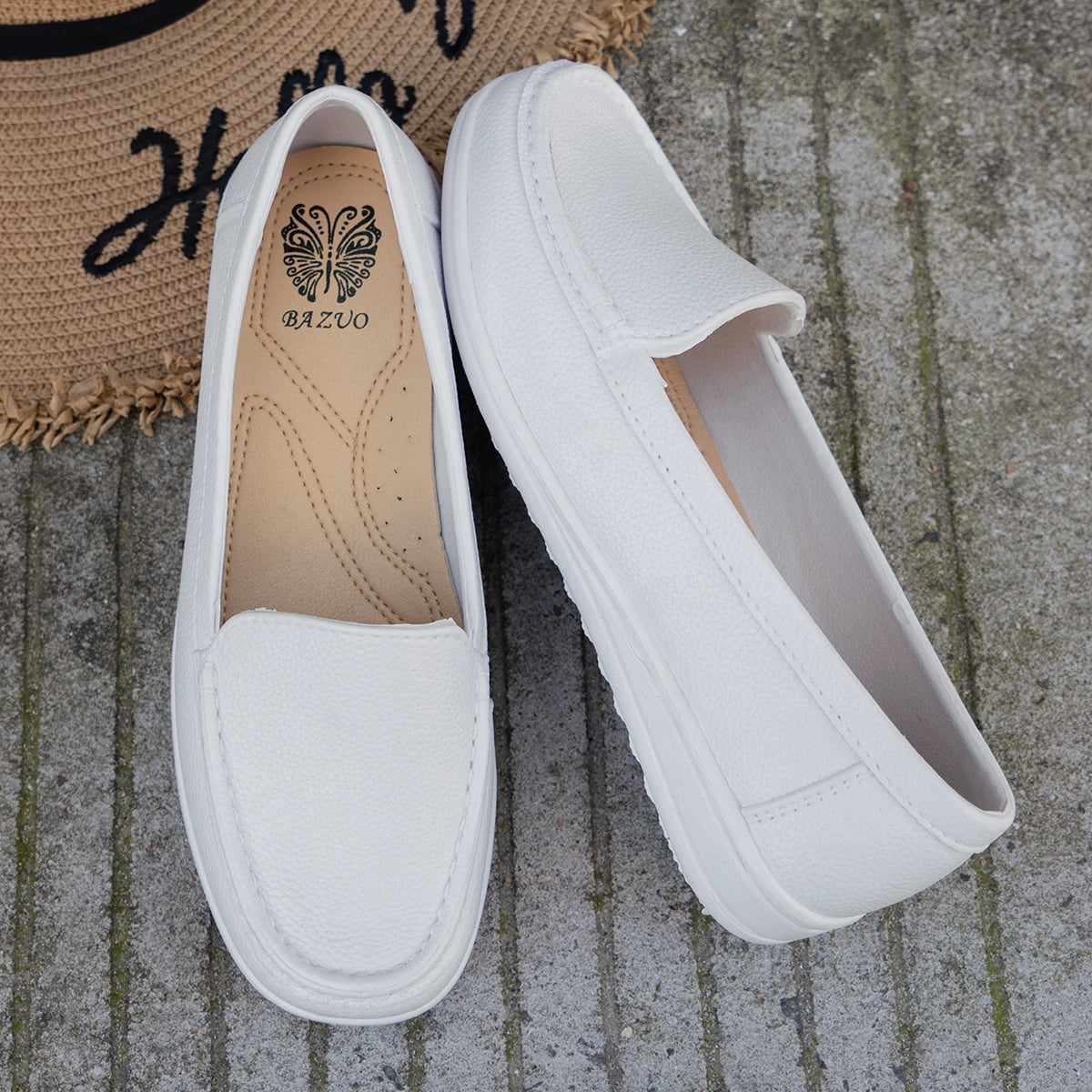 2025 Spring Wedge Heel White Nurse Shoes Fashion Women Soft Sole Casual Comfortable Non-slip Flat