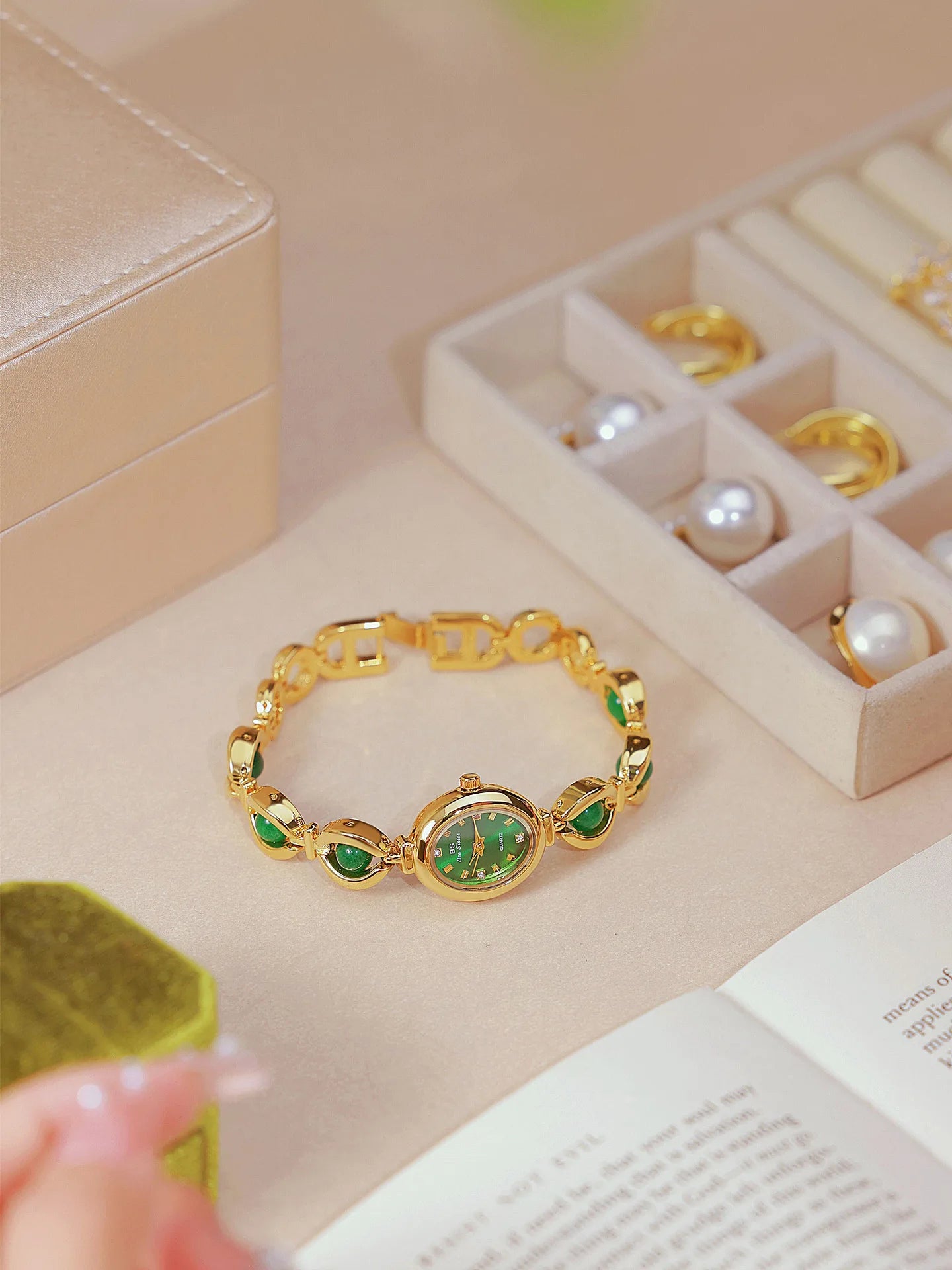UTHAI Women's Watch Brand Japanese Style Light Luxury Simple Pearl Bracelet Jewelry Waterproof Female Fashion Clock Watches Gift