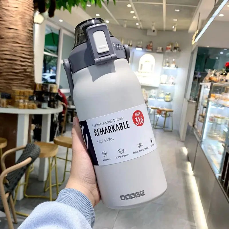 1300ML Large Capacity Thermos Bottle with Straw 316 Stainless Steel Thermal Mug Sports Vacuum Flasks Cold and Hot Water Bottle