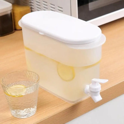 Convenient Plastic Cold Water Jug 3.5L Cold Water Container Fruit Teapot With Tap Drink Dispenser Refrigerator