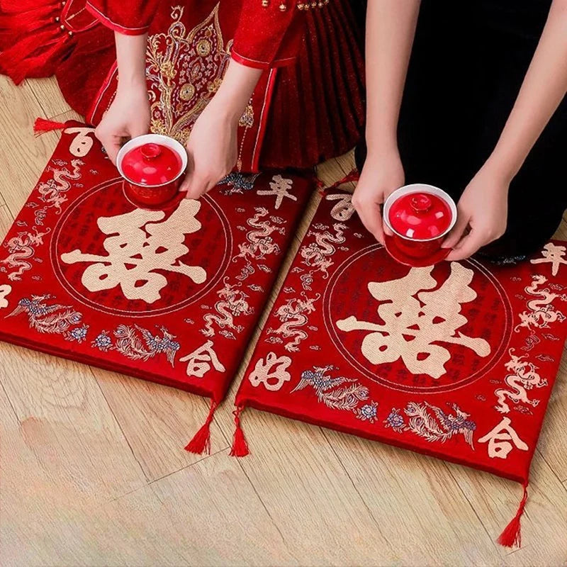 42cm 2pcs Chinese Wedding Tea Ceremony Red Double Happiness Dragon Phoenix Kneeling Cushion Home Decor Wedding Gifts