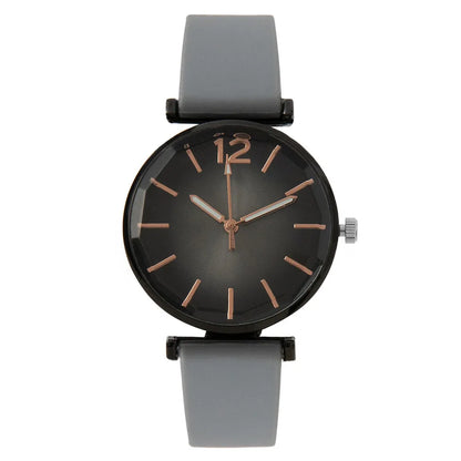 Fashion Ladies Sports Simple Black Dial Quartz Watch Casual 2023 Hot Sale Green Silicone Strap Women Clock Dress Wristwatches