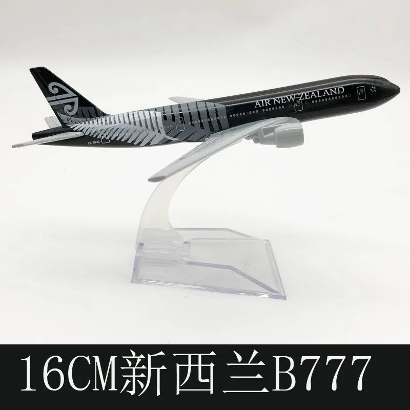 16cm B777 Kids Airplane Air New Zealand 1:400 Scale 777 Aircraft Model with Base Alloy Plane Toy For Collectible Airplane