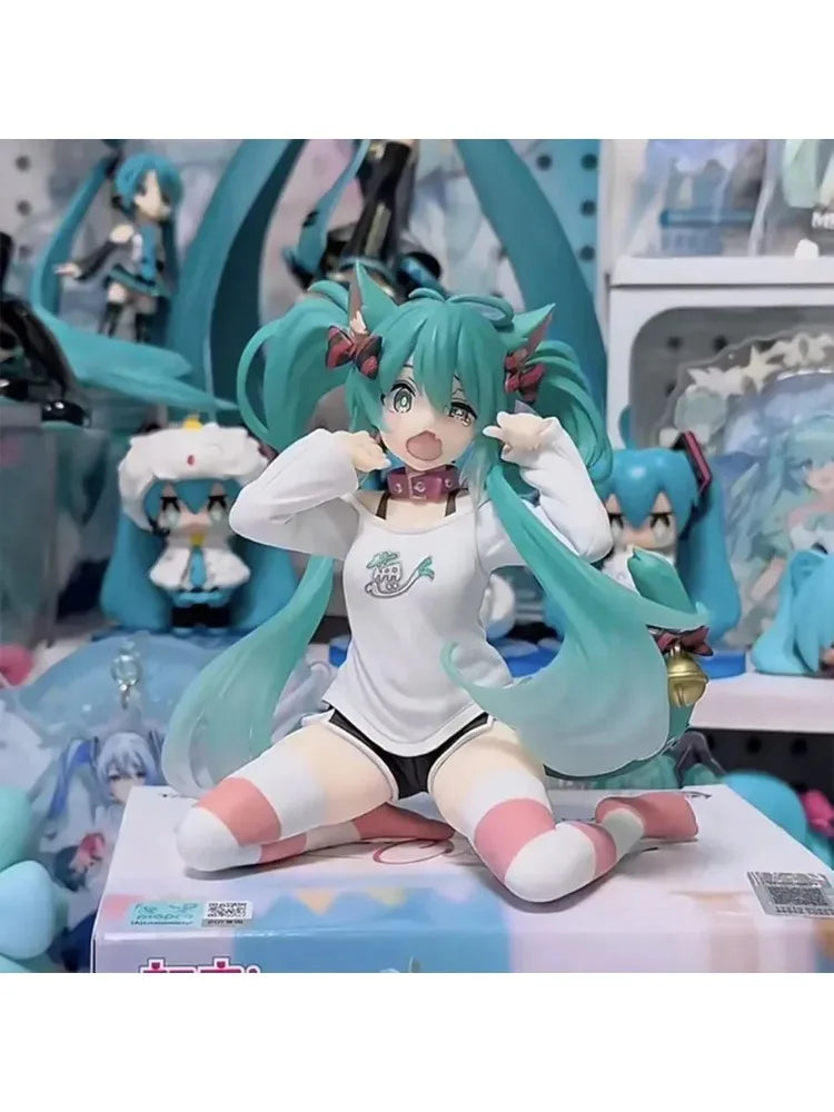 Hot sale 11-21cm Desktop Cute Hatsune Miku Kwaii Style Anime Figure Toys PVC Model Collector Doll Birthday Gift