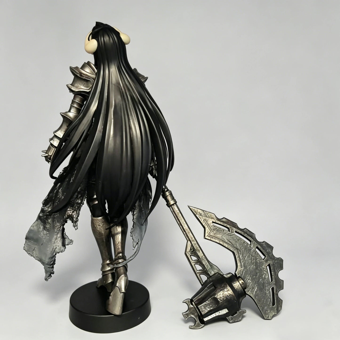 Overlord Armor Ver Figure 24cm Long Hair Demon Horns Battle Axe Statue Anime Model Heavy Metal Texture Armor Knight Figure