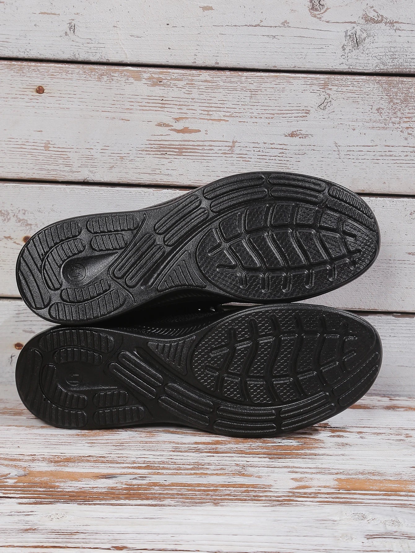 Men Breathable Knitted Running Shoes Anti Slip Trainers Arch Support Shock Absorbing EVA Sole Low Top Lace Up Sports Footwear