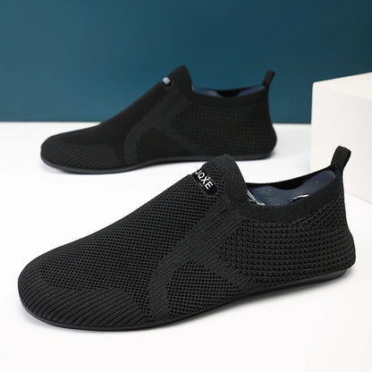 Spring and Summer Men's Loafers One-Piece Lazy Sneakers for Comfort and Convenience