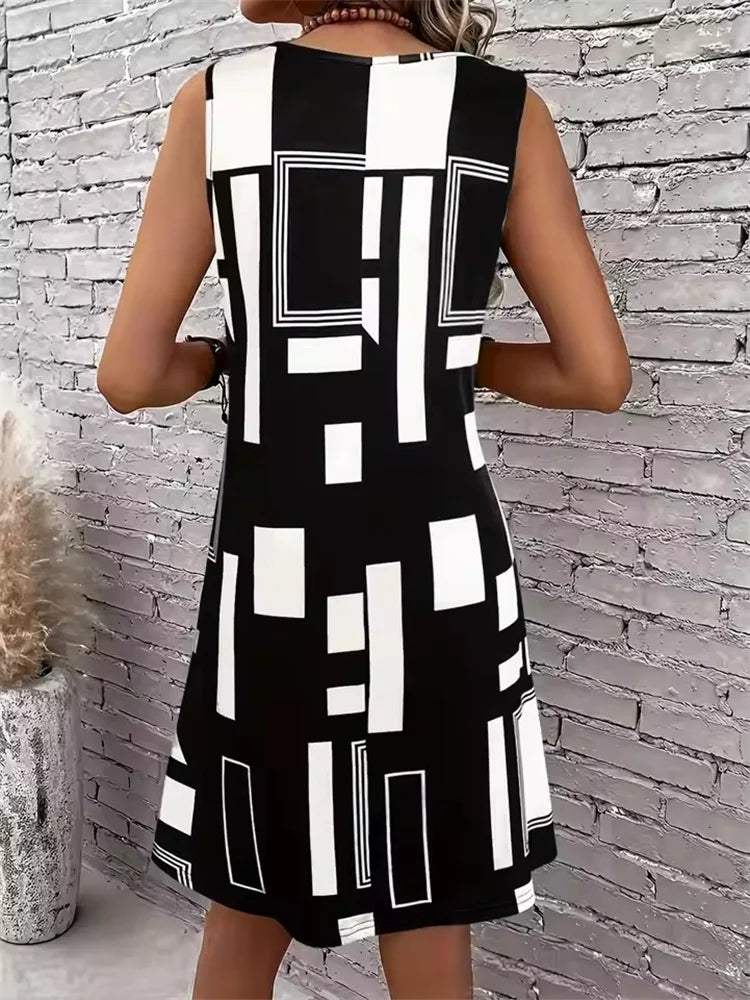 2025 New Fashion Women's Dress Casual Beach Round Neck Sleeveless Loose Dress Summer Women's Vest Striped Print Dress Sundress