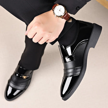 2026 New Glossy Men Loafers Rubber Sole Business Dress Shoes Large Size Versatile Adult Shoes Black Shoes Dress Shoes Men