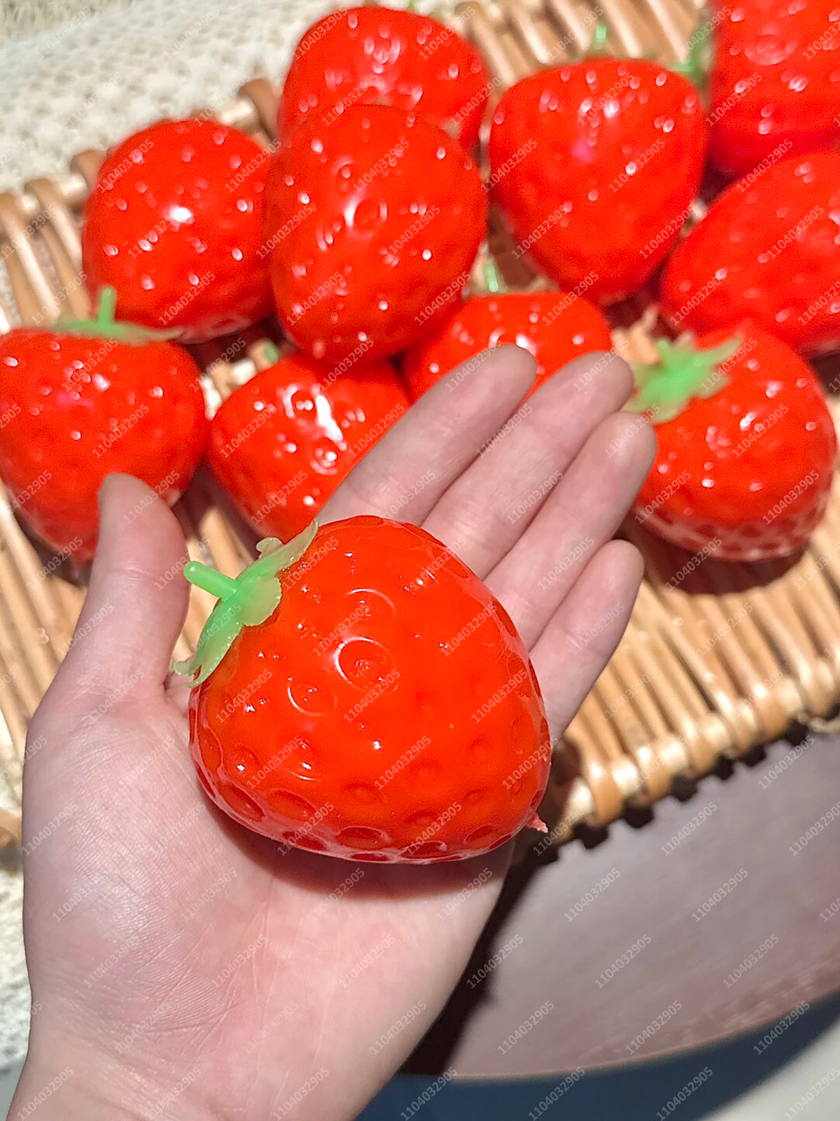 Crunchy Whipping Cream Stress Ball Squishy Toys Moldable Whipped Cream Squeeze Ball ASMR Anti Stress Fidget Toys for Adults