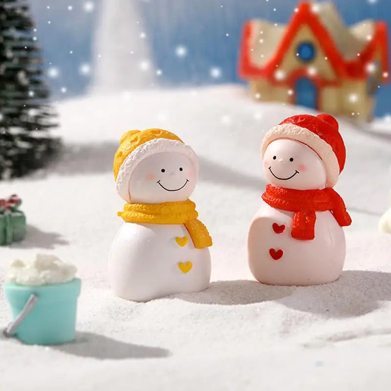 Mini Christmas Couple Figurines Cute DIY Micro Landscape Ornaments Desktop Decoration Accessories Table Decor