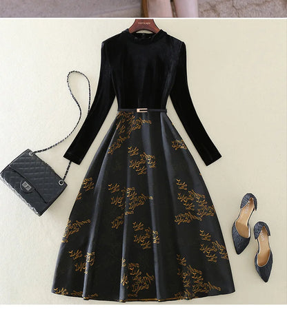 Ladies fashion cowhide leather belt; thin waist belt; versatile decoration; slimming dress; suit accessory; belt for women