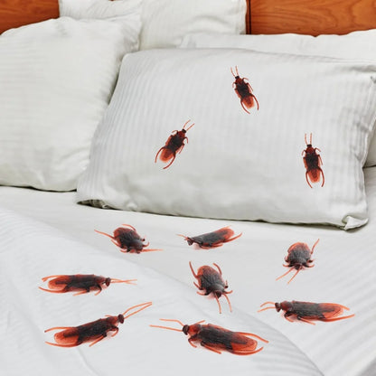 10/50pcs Realistic Plastic Cockroach Simulation Fake Cockroach Insect Spoof Toy Fake Bug Scary Horror Novelty Fun Halloween Gift