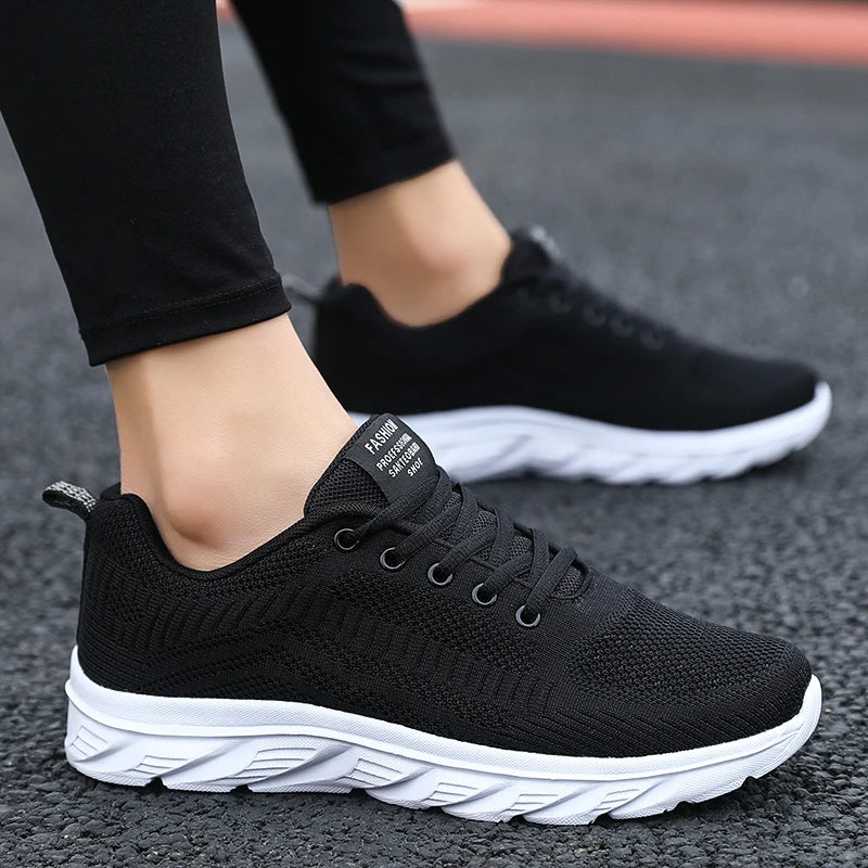 MAEDEF 2024 Running Shoes Men Sneakers Fashion Lightweight Trainers Breathable Walking Shoe Outdoor Comfortable Athletic for Men