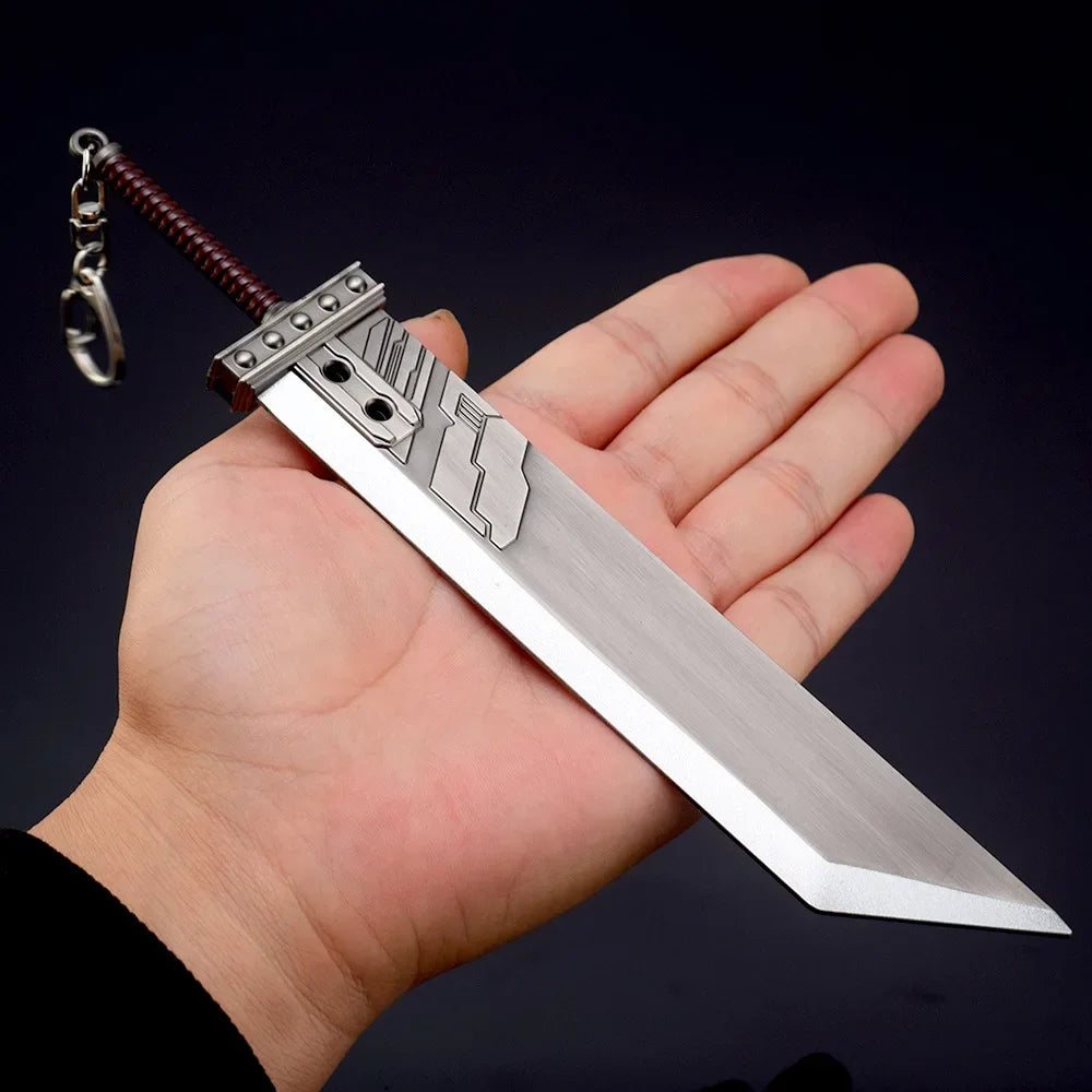 22cm Buster Sword Fantasy Game Weapon Cloud Strife Game Metal Sword Weapon Model Home Ornament Samurai Karambit Knafe Crafts Toy