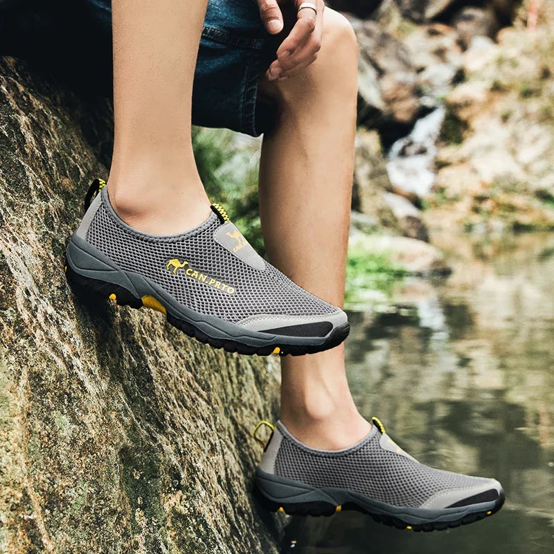 Fashion Men Casual Shoes Breathable Man Loafers Outdoor Slip-on Flats Walking Hiking Sneakers Summer Comfortable Water Shoes