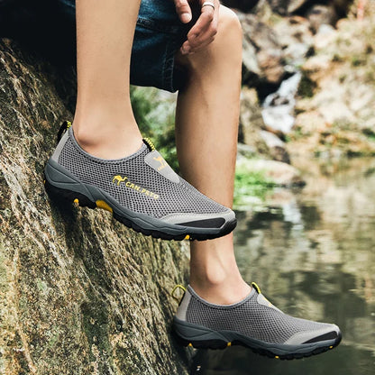Fashion Men Casual Shoes Breathable Man Loafers Outdoor Slip-on Flats Walking Hiking Sneakers Summer Comfortable Water Shoes