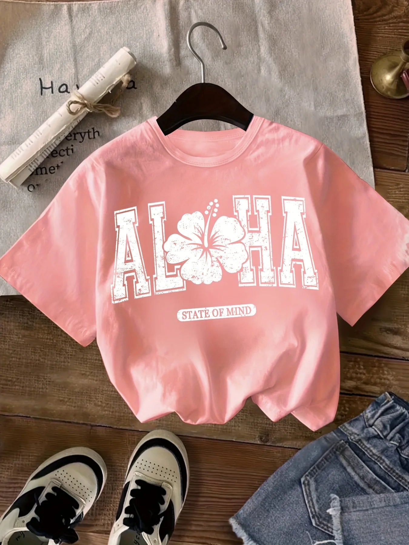 Aloha Hawaiian Greeting T-Shirt Featuring a Hibiscus Flower Design Summer Holiday Style for Girls Casual And Comfy Round Neck
