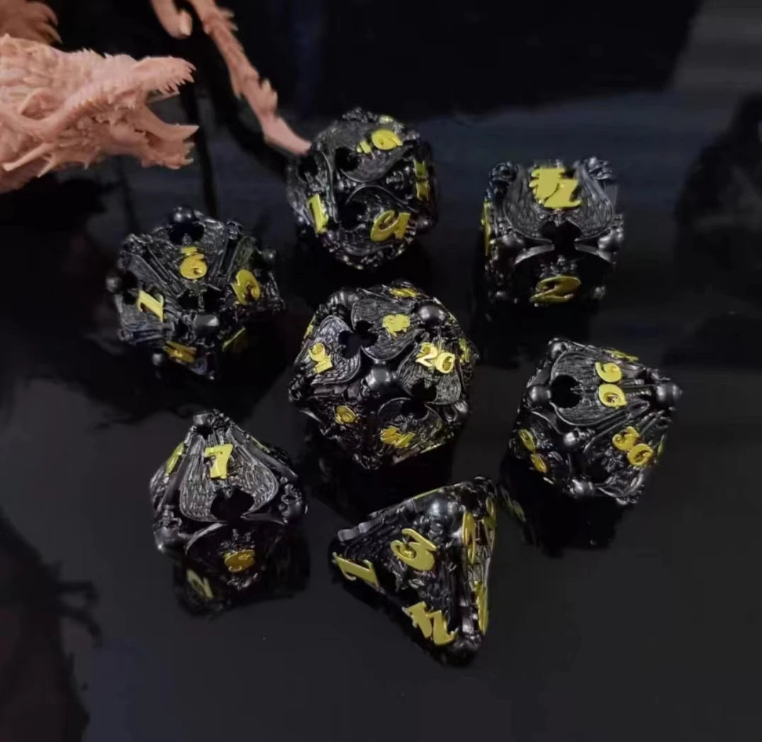 7 Pcs Cosplay D4-D20 DND Brass Gold Polyhedral Sharp Edge Casino Dice Rpg Table Board Game Tray Gem Stone Dragon Metal Steel Set