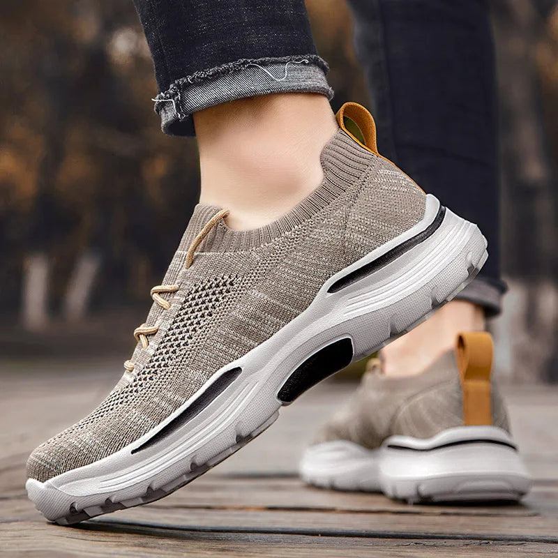 Men Shoes Summer Canvas Shoes Breathable Comfortable Outdoor Slip on Walking Sneakers Classic Loafers for Men