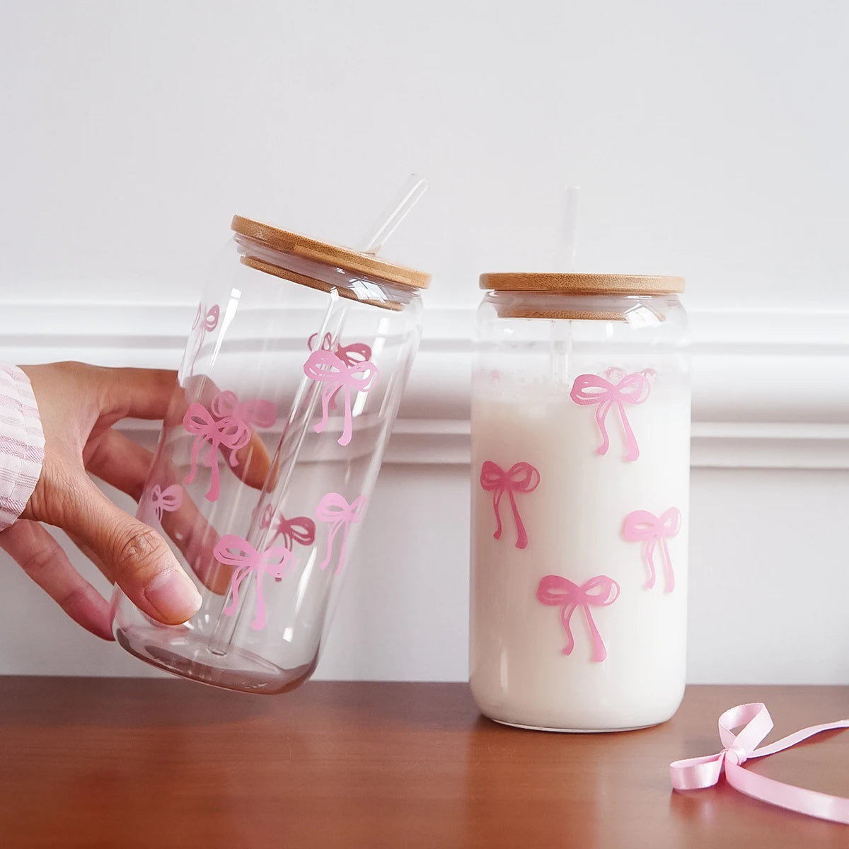 1/2/4/6Pcs Glass Cups with Bowknot Print, with Lid and Straw, Exquisite and High-End Bowknot Glass Cups, Suitable for Home Decoration, Daily Household Drinking Cups, Outdoor Picnic Cups, Party Cups, Breakfast Milk Cups, Gift-
