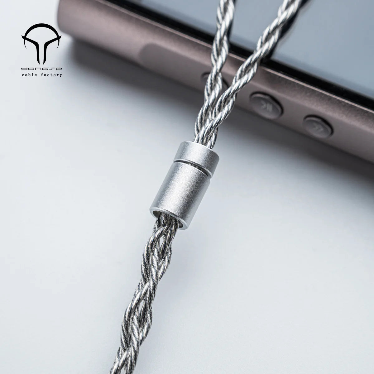 Yongse Obsidian Cable Silver-plated Single Crystal Copper Earphones Upgrade Cable Switchable Plug: 3.5mm +4.4mm
