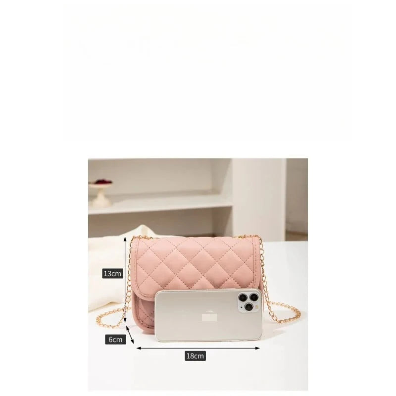 New personalized diamond grid women's bag, fashionable single shoulder cover lock small square bag, elegant and simple chain bag