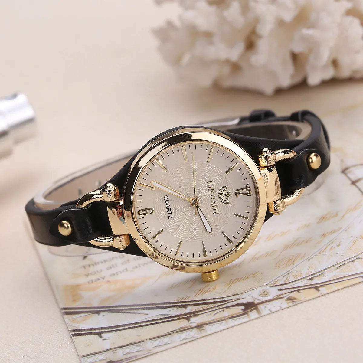 Fashion Women's Round Quartz Watch Leather Strap Casual Ladies Wristwatches Clock Gift Reloj Mujer