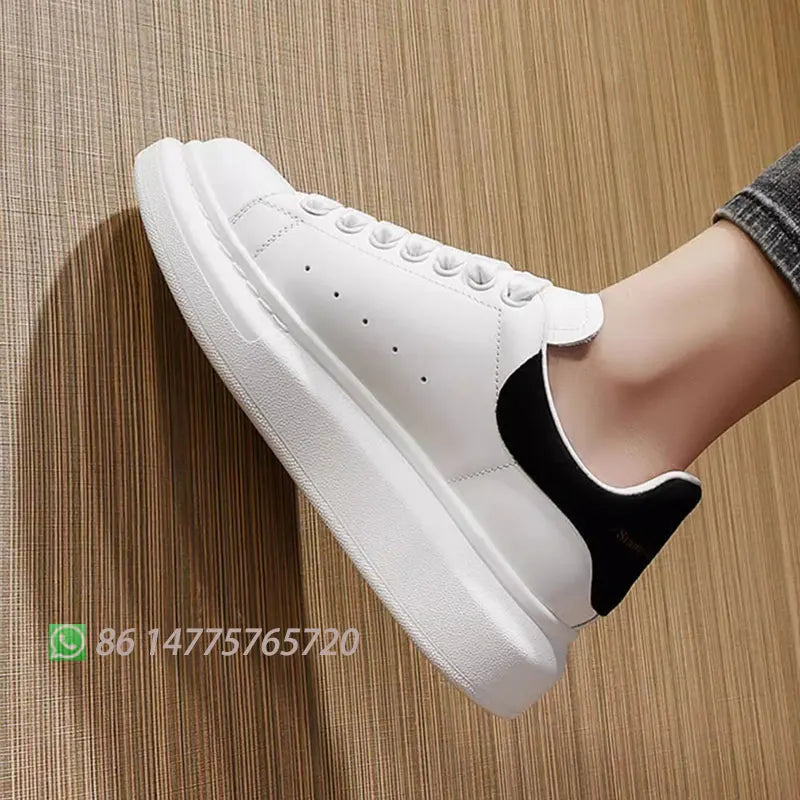 Unisex platform women sneakers for men spring and autumn—versatile fashion, casual white shoes designer a hidden wedge heel.