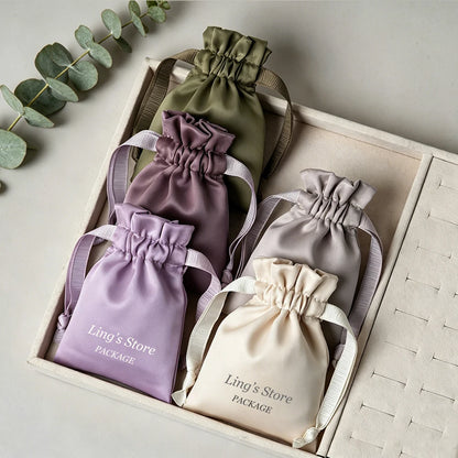 100Pcs Personalized Logo Jewelry Packaging Silk Satin Drawstring Bag Wedding Favors Candy Gift Pouch Ring Bracelet Cosmetic Sack