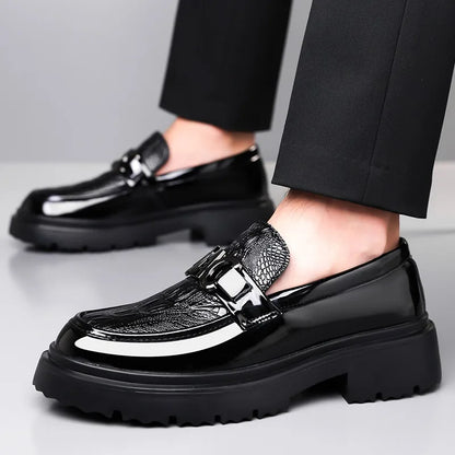 New Platform Shoes Loafers Shoes Men Thick-soled Wedding Shoes Black Formal Business Shoes Slip-on Leather Increase Casual Shoes
