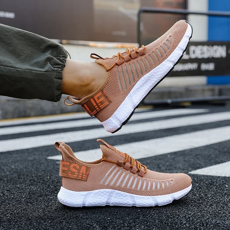 Summer Men Sneakers Lightweight Breathable Mesh Outdoor Casual Shoes Fashionable Tennis Training Shoes Men's Free Shipping