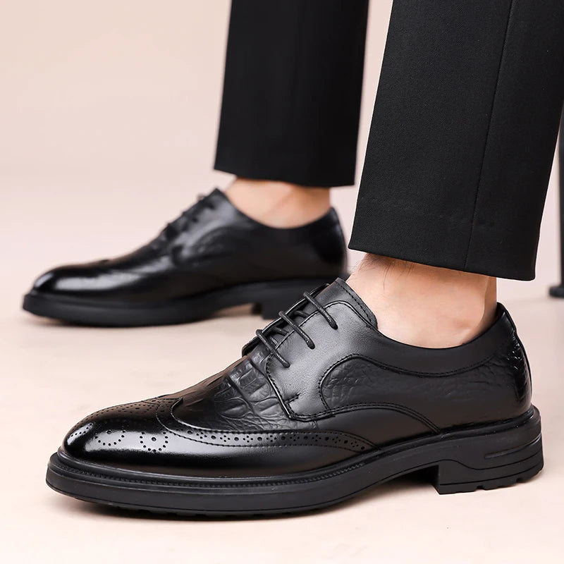 Summer New Leather Shoes Men's Business Hollow Holes Soft Bottom Men's Sandals Formal Wear Breathable Office Dress Shoes for Men