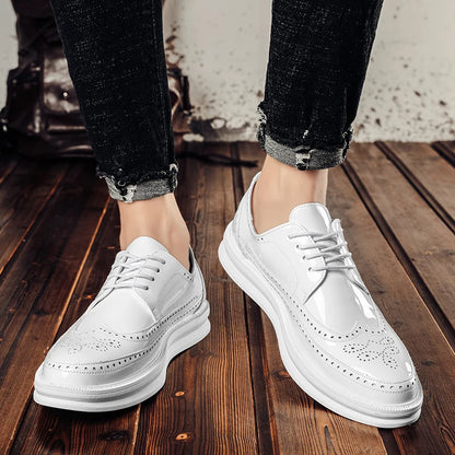 Fashion Derby Leather Men Shoes White Brogue Lace Up Solid Simple Dress Business Casual Party Wedding Flat Shoes For Man