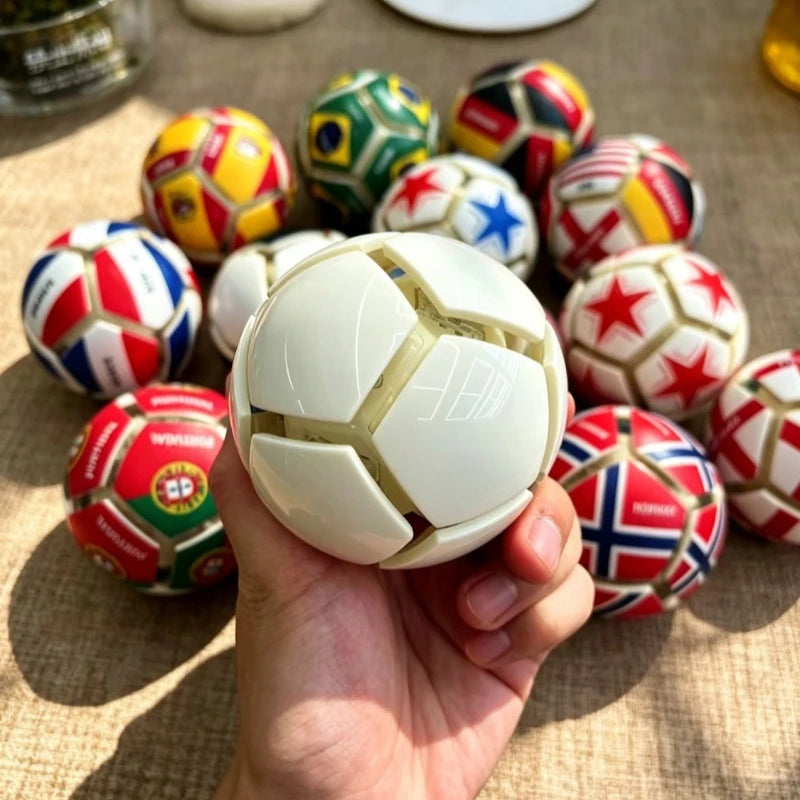 Decompression Keychain Fingertip Football Pinch Music Button Small Gift Million Flag