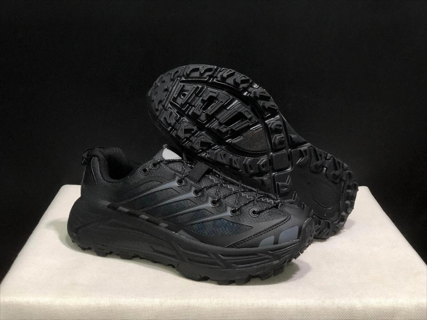 2026 Couple Casual Sneakers, Fashion All-match Non-slip Daily Walking Mafate-Three2 Shoes