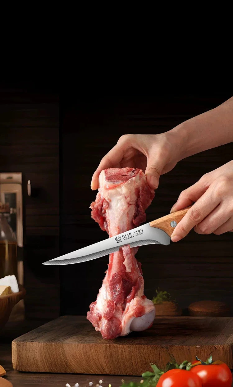 Professional boning knives and high-hardness kitchen knives are suitable for slaughtering pigs, cattle and sheep in the kitchen