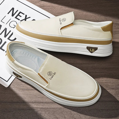 Men's Loafers for Spring, Large Size, Round-Toe Men's Moccasins, Slip-On Casual Shoes, Simple and Lightweight