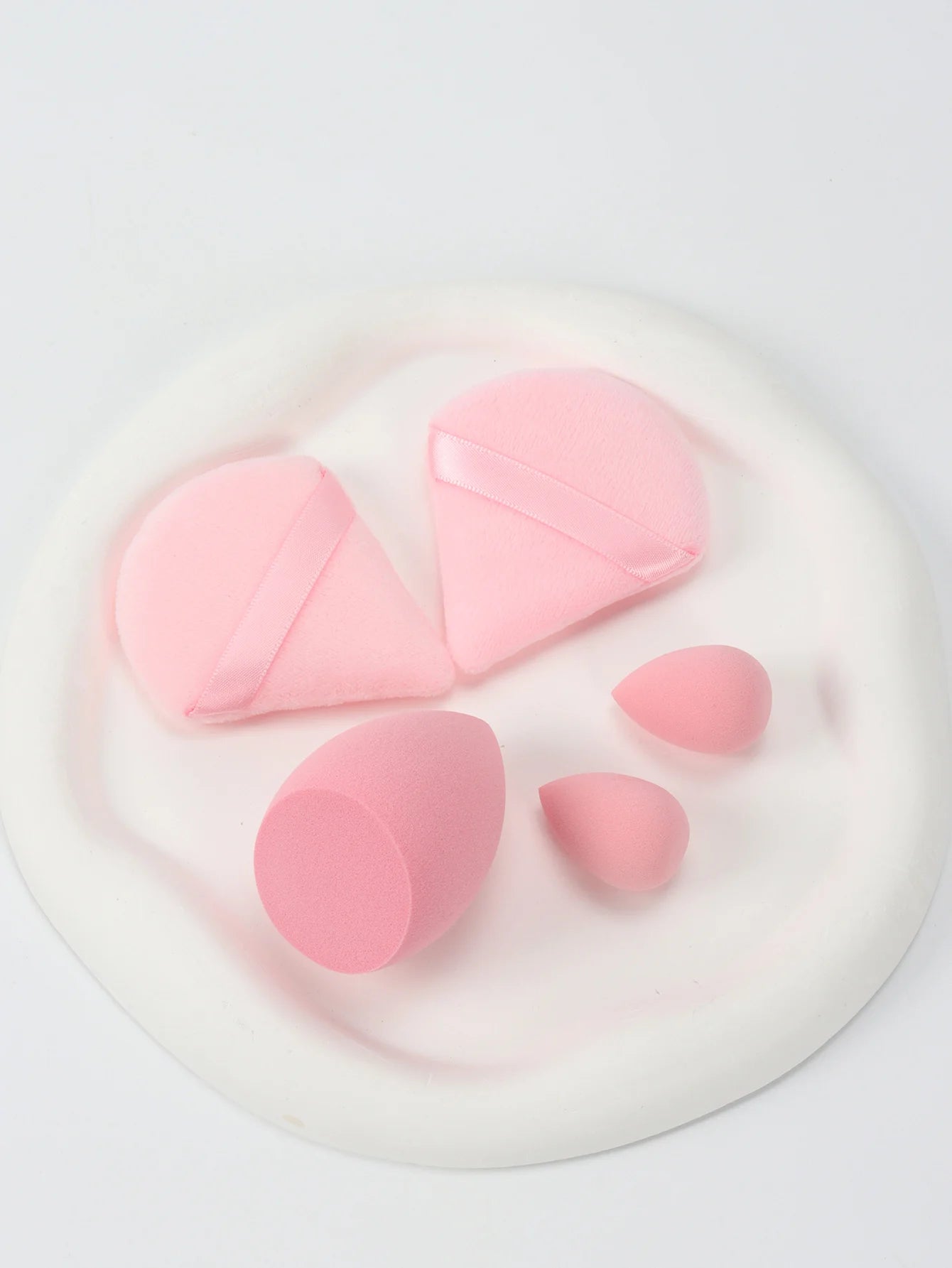 5Pcs Professional Makeup Sponge Set - Soft, Gentle, Multi-Purpose Tools for Perfect Foundation, Powder, and Blush Application