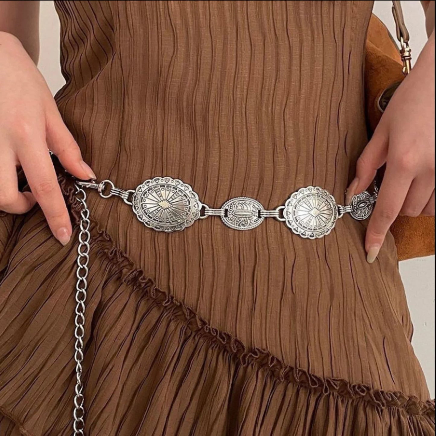 Retro Versatile Ethnic Style Metal Bohemian Waist Chain Belt For Women Fashion Sweater Chain Waist Seal Body Decor Accessories