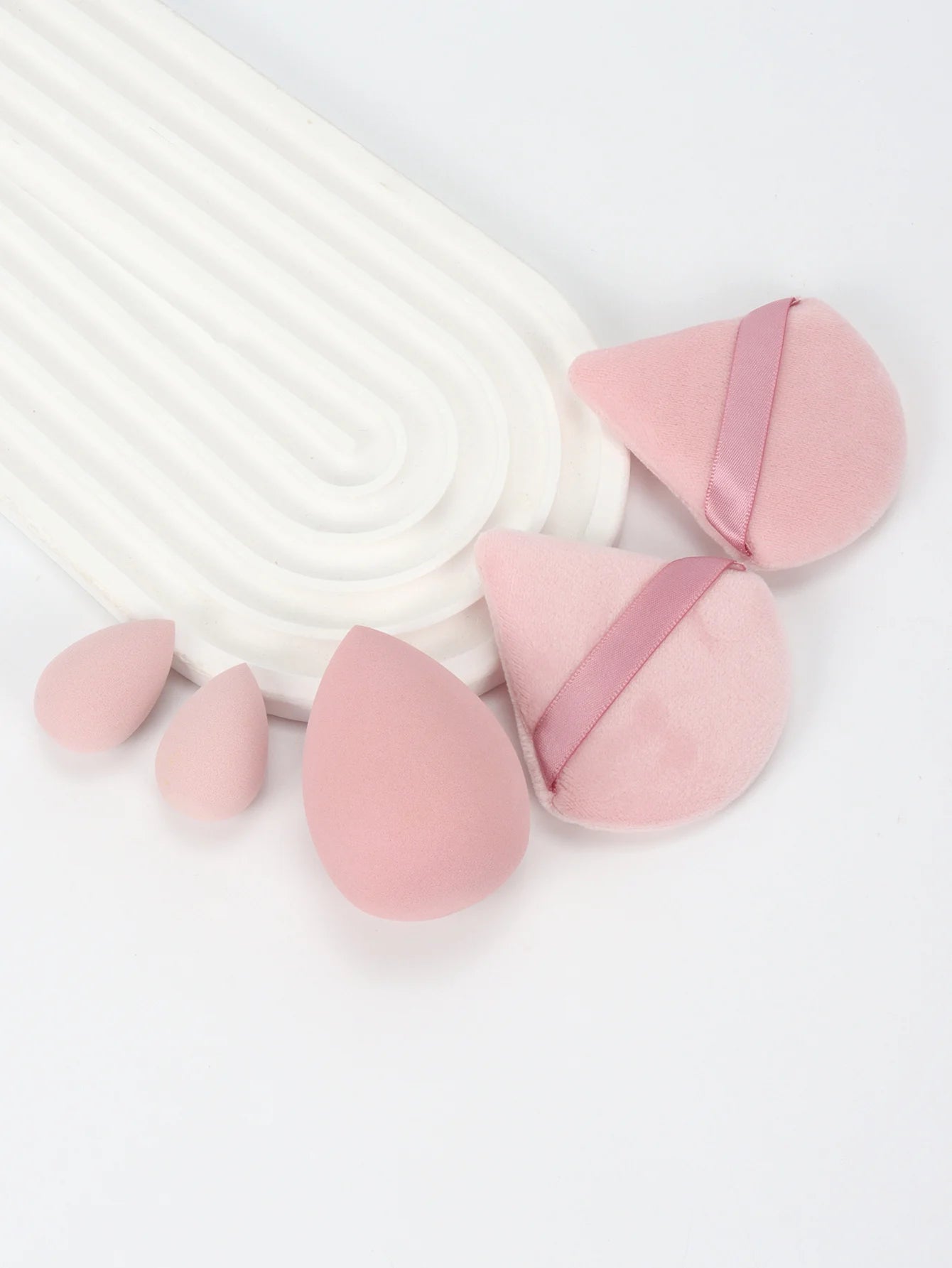 5Pcs Professional Makeup Sponge Set - Soft, Gentle, Multi-Purpose Tools for Perfect Foundation, Powder, and Blush Application