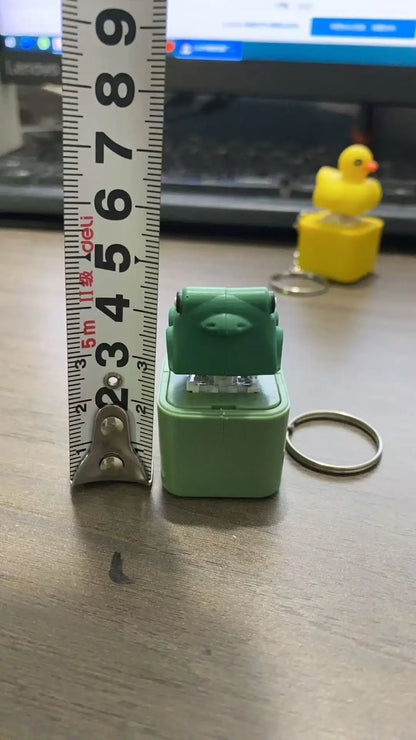 Lizard Frog Duck Button Keychain Decompression Toys Funny Lizard Sounds And Flash Effects Rechargeable Portable Stress  Toy