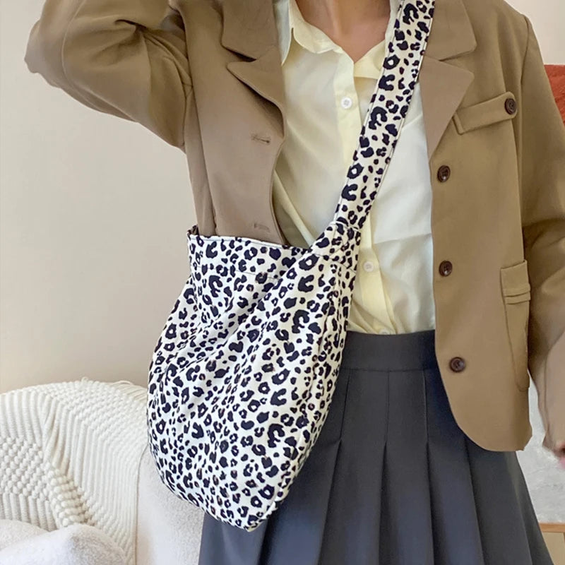 Female Leopard Print Messenger Bag Modern Shoulder Canvas Bag Student Diagonal Large Capacity Straddle Bag