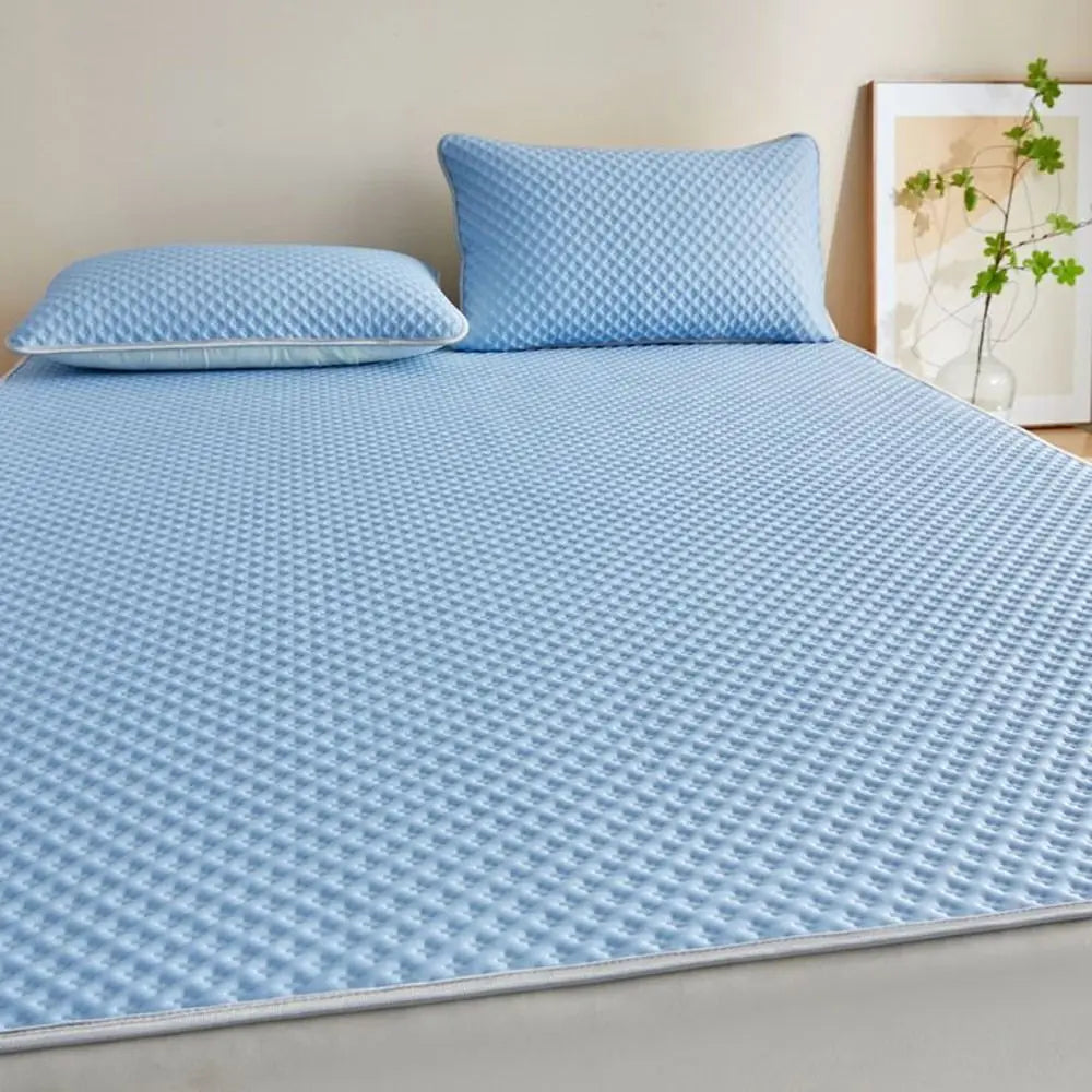 Breathable Cooling Mattress Skin-friendly Comfortable Ice Silk Bed Mat Pad Lightweight Washable Smooth Air Condition Cushion